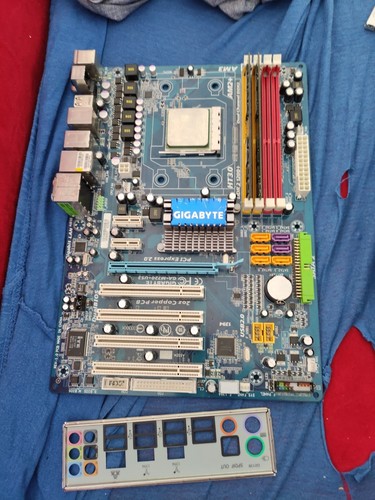Gigabyte m720 us3 - gigabyte, ga-m720-us3